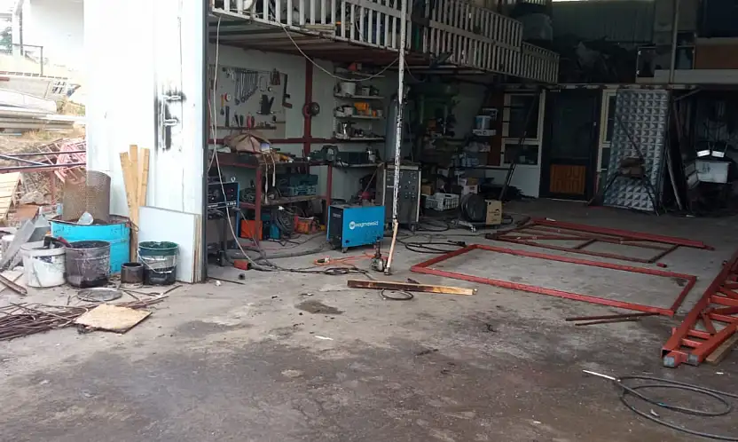 Malatya'da Sanayi Sitesinde Tiner Faciası: İki Kişi Yaralandı