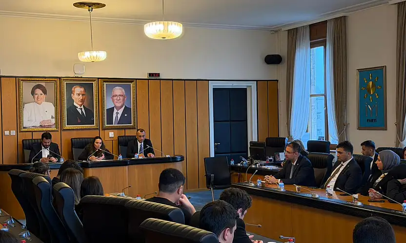 Malatya'da Siyaset ve Gençlik Aynı Masada