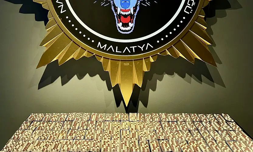 Malatya'da Sokak Satıcılarına Operasyon: 3 Bin 644 Sentetik Ecza Ele Geçirildi