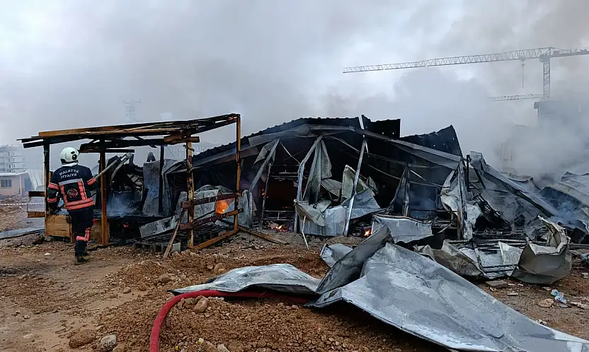 Malatya'da TOKİ Şantiyesinde Korkutan Yangın: İşçiler Son Anda Kurtuldu