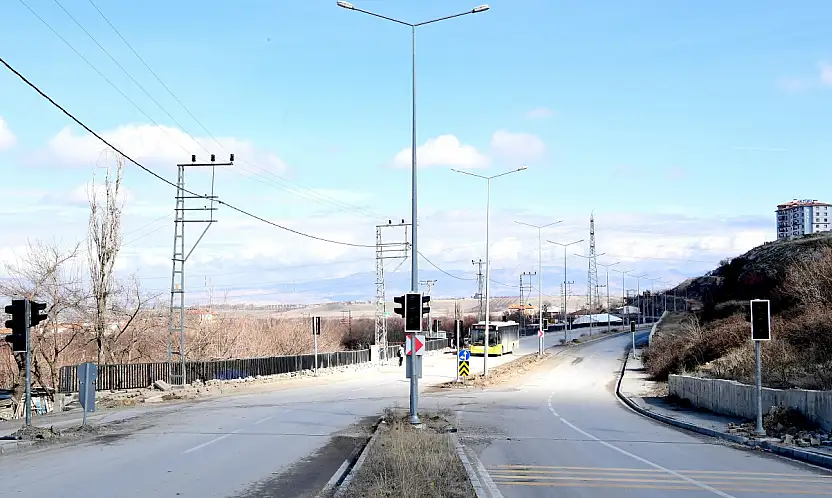 Malatya'da Trafik Güvenliği İçin Yeni Sinyalizasyon Hamlesi