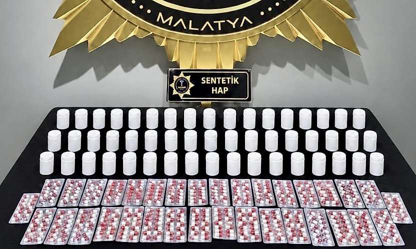Malatya'da Uyuşturucu Operasyonu: 3 Bin 601 Sentetik Ecza Ele Ge geçirildi