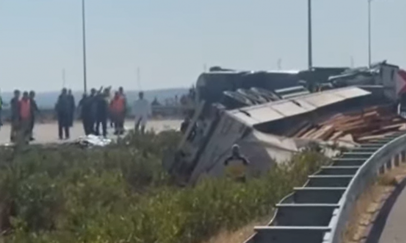 Manisa Akhisar'da otoyol faciası: 11 ölü, 27 yaralı