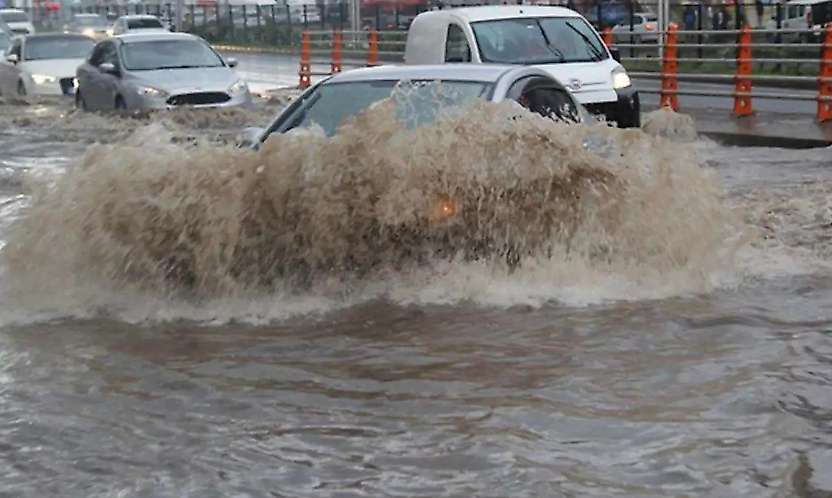 Meteoroloji Uyardı: Doğu Bölgelerinde Kuvvetli Sağanak Bekleniyor