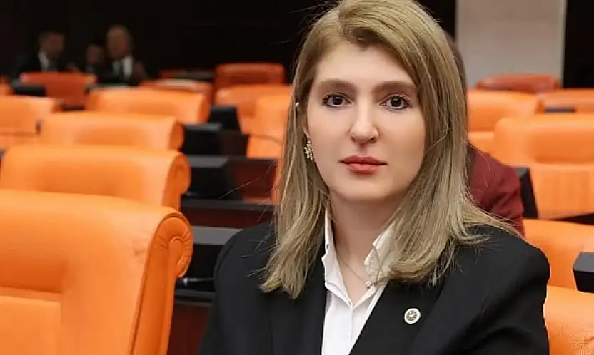 Milletvekili Ölmeztoprak'tan Berat Kandili Mesajı