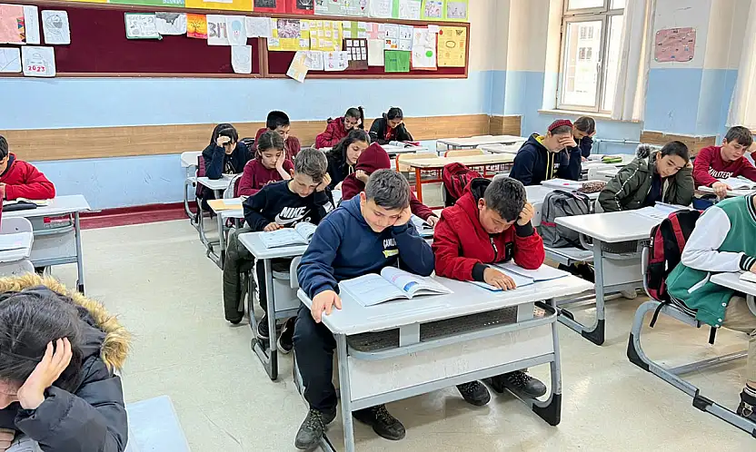 Milyonlarca Öğrenci Ara Tatilin Ardından Yarın Ders Başı Yapıyor