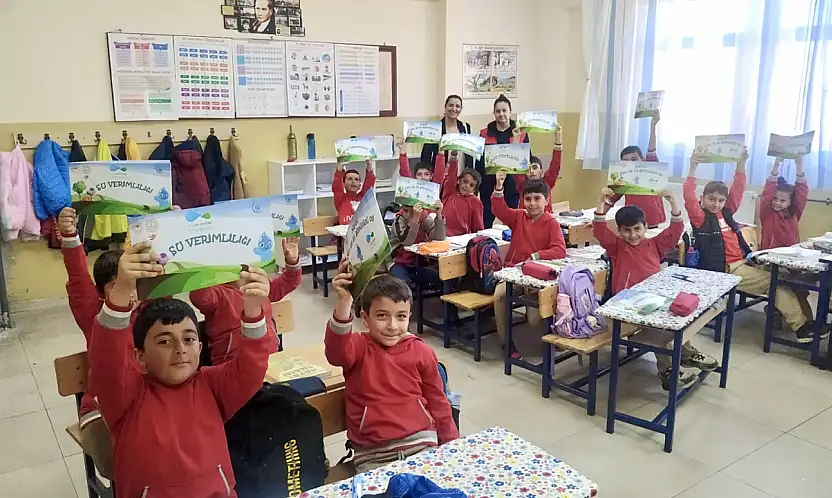 Minik Öğrenciler Su Tasarrufunu Öğreniyor