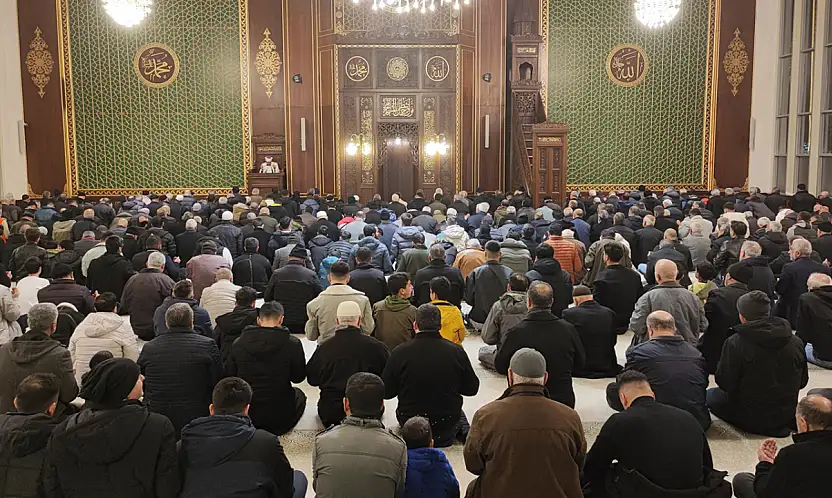 Müftü Vuruşkan: Regaib Kandili, asıl kazancımızın Rabbimize yönelmek olduğunu hatırlatır