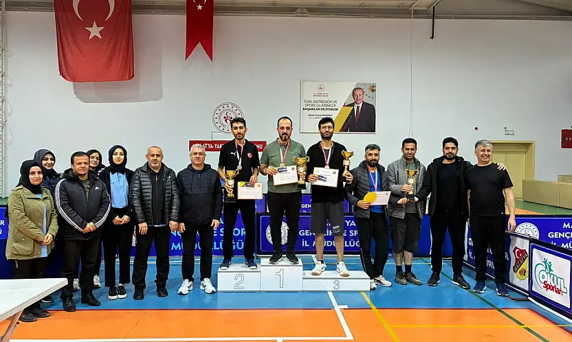 Öğretmenler Günü Turnuvasında Raketler Konuştu: Kazananlar Ödüllerini Aldı