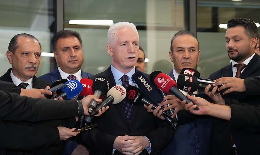 Okula Giren Kız Öğrenci 8 Öğrenciyi Bıçakladı