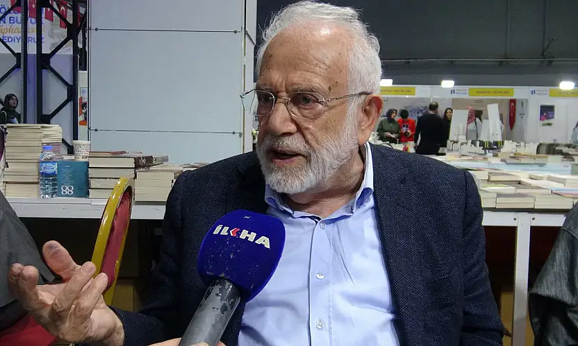 Prof. Dr. İhsan Süreyya Sırma: 'İlmin ve Kültürün Geleceği PDF'lerde Değil, Kitaplarda Saklı'