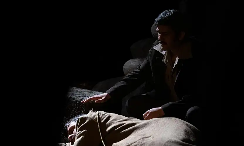 'Pusuda' Tiyatrosu Seyirciden Tam Not Aldı