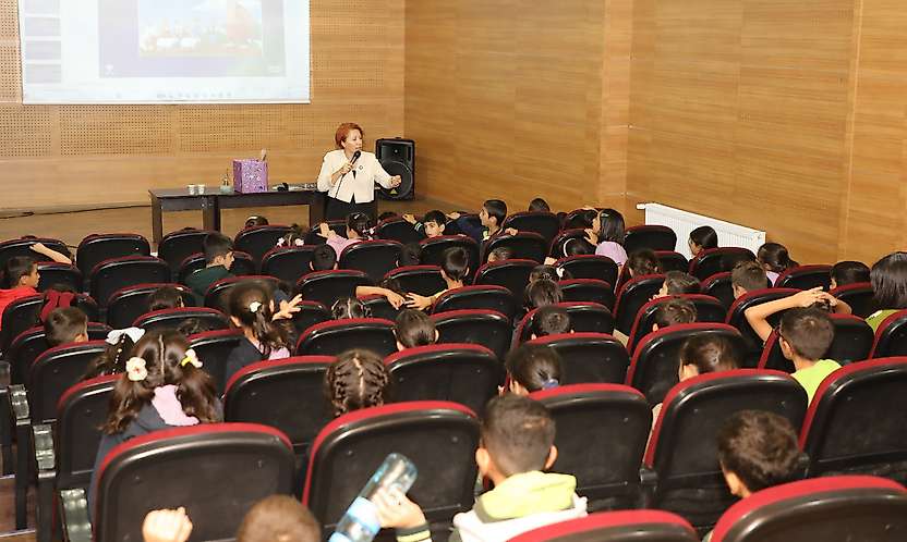 Pütürge'de öğrenciler masalın büyülü dünyasıyla buluştu