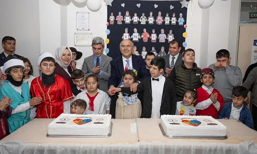 Sami Er Öğrencilerle Buluştu: 'Azim Olursa Başarı Gelir'