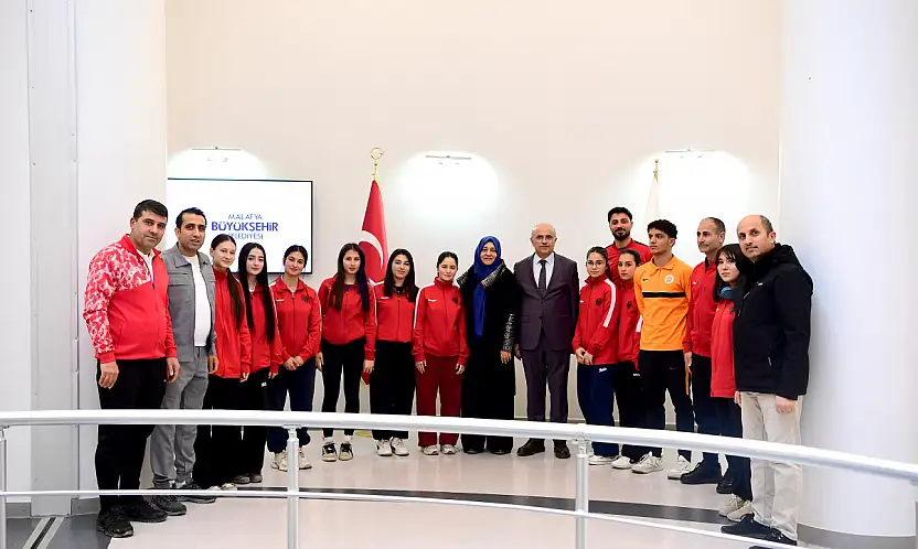 Sami Er şampiyon sporcuları ağırladı: 'Malatya'yı spor şehri yapıyoruz'