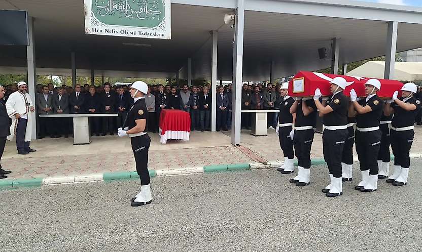 Sinop'ta tekne kazasında hayatını kaybeden polis memuru Malatya'da toprağa verildi