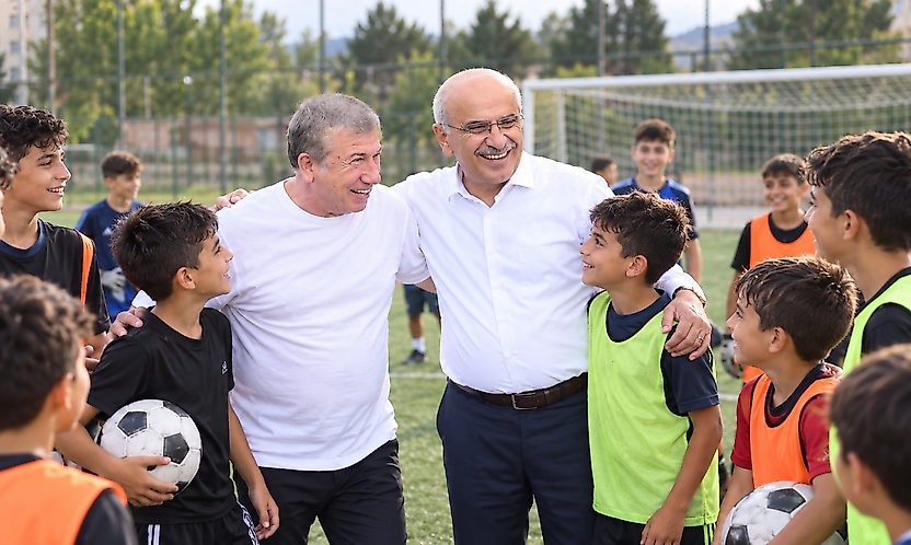 Tanju Çolak Futbol Akademisi Malatya'da Kuruluyor! Genç Yetenekler İçin Büyük Proje