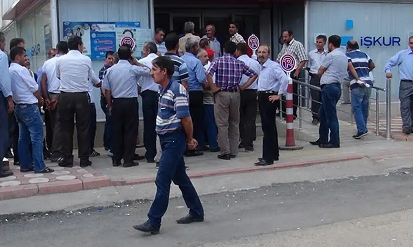 TÜİK: İşsizlik üçüncü çeyrekte değişmedi, yüzde 8,5 olarak gerçekleşti