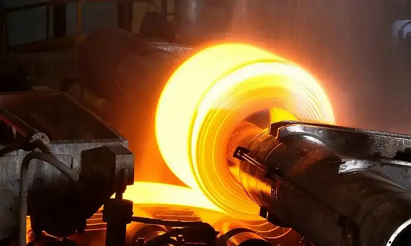 Türkiye çelikte pozitif ayrıştı: Küresel üretim düşerken Türkiye yükseldi