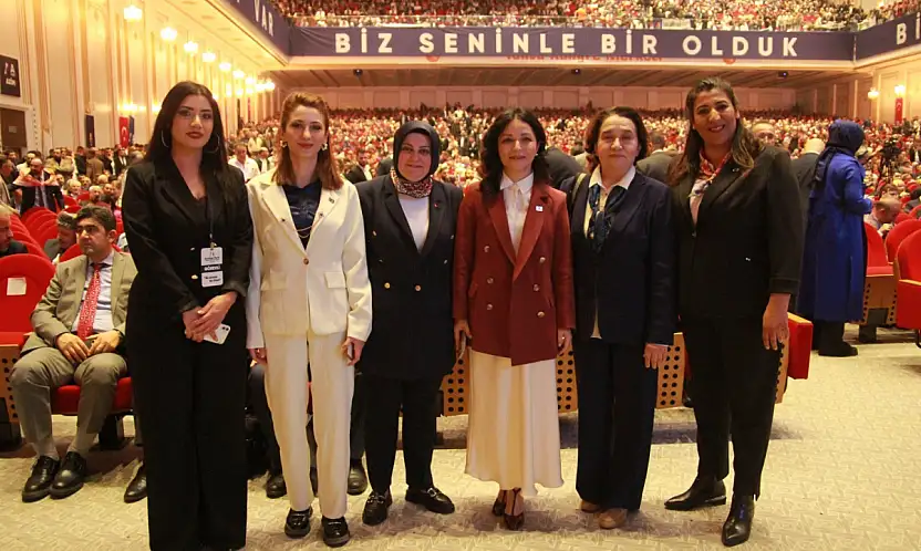 Türkiye'nin Anahtarı Kadınların Elinde: Anahtar Parti Kadın Kolları Sahada Güçleniyor