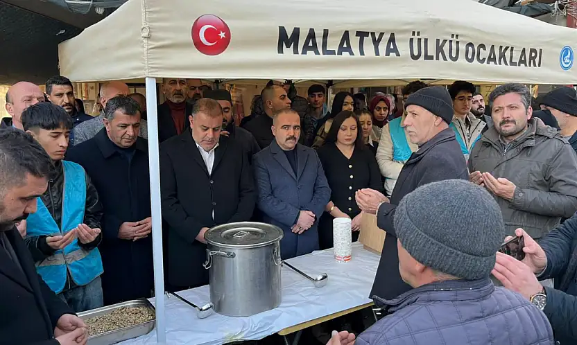 Ülkü Ocakları'ndan Miraç Kandili'nde Anlamlı Aşure İkramı