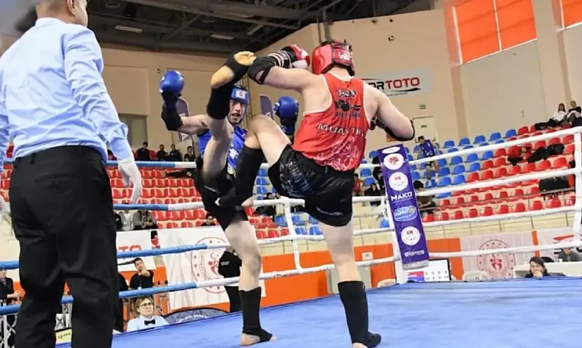 Üniversiteler Arası Muaythai Türkiye Şampiyonası Burdur'da Coşkuyla Başladı