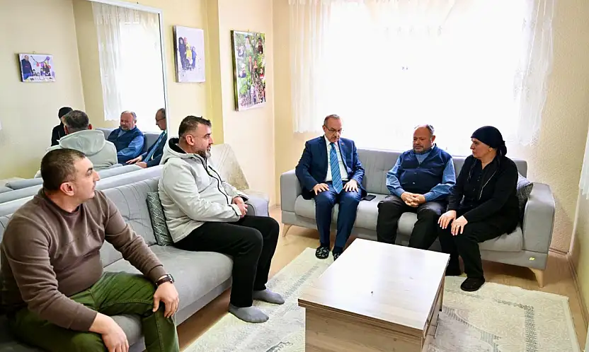 Vali Seddar Yavuz'dan Deprem Şehitlerinin Ailelerine Anlamlı Ziyaret