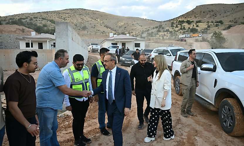 Vali Seddar Yavuz Hekimhan'da İnceleme ve Ziyaretlerde Bulundu
