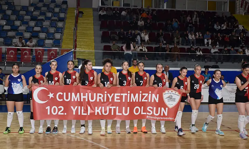 Voleybolun Kalbi Malatya'da Attı: Malatya Voleybol Spor 3-2 Kazandı