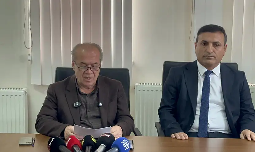 Yazıhan'da 33 Muhtardan Abdulvahap Göçer'e Destek