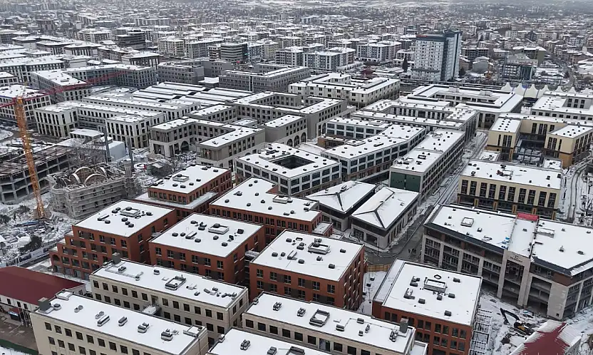 Yeni Çarşıdan Kartpostallık Kış Manzaraları