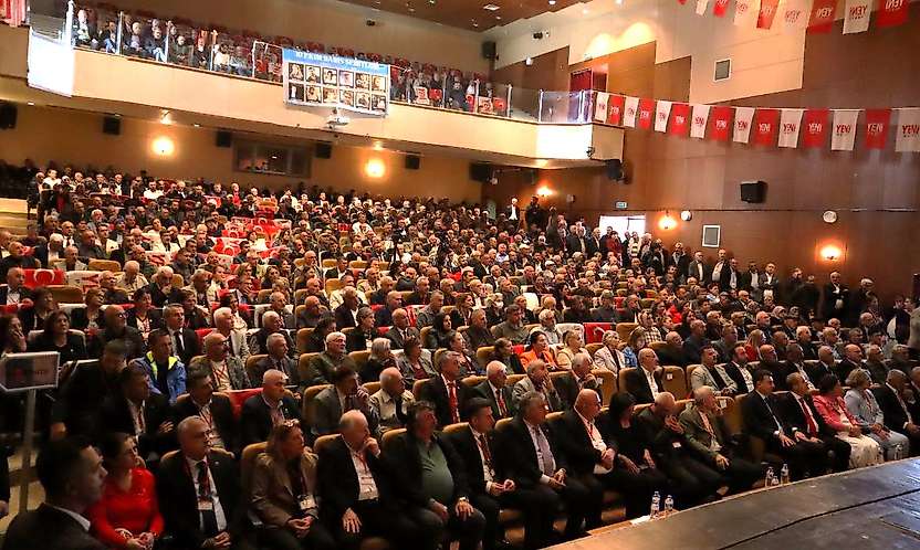 YENİ Parti Malatya'da Kongresini Gerçekleştirdi: Emre'den İktidar Çıkışı