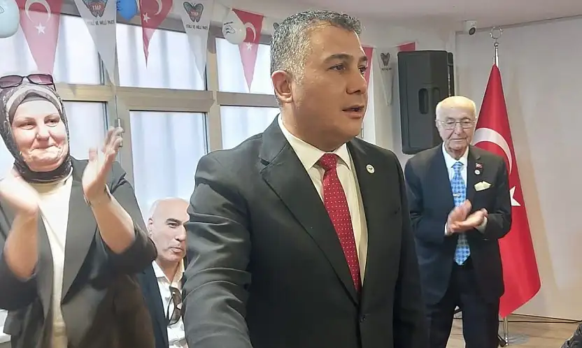 Yerli ve Milli Parti Seçime Girme Hakkını Kazandı: Teoman Mutlu'dan Tarihi Kurultay Konuşması
