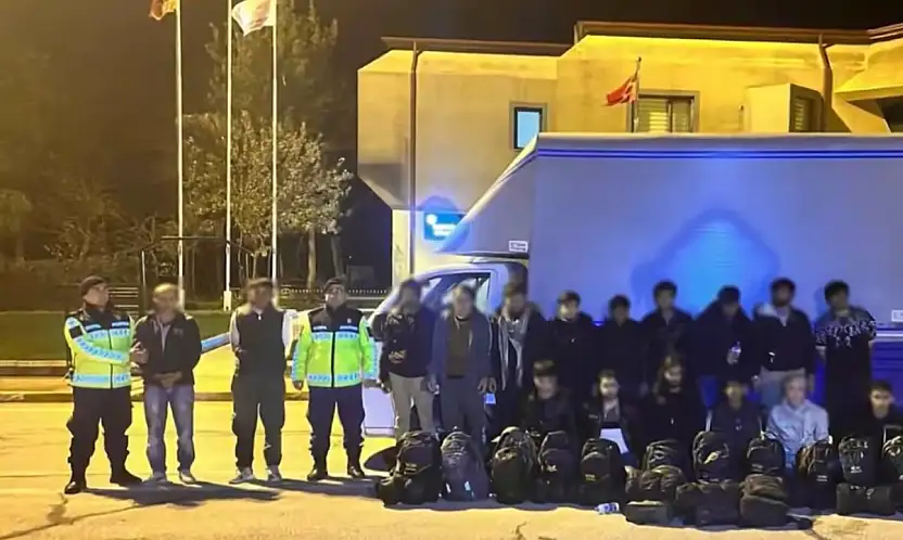 Yerlikaya: 81 İlde Denetimlerde 55 Göçmen Kaçakçısı Yakalandı