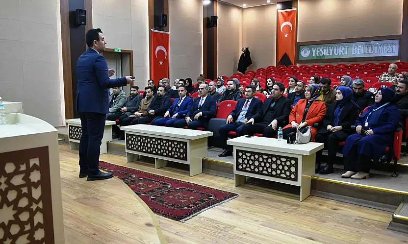 Yeşilyurt Belediyesi'nden Öğretmenlere Hizmet İçi Eğitim Desteği