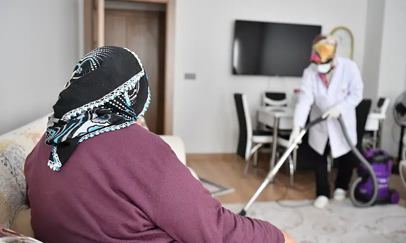 Yeşilyurt Belediyesi'nden Yaşlılara Vefa Eli: Baştacı Projesi Sürüyor