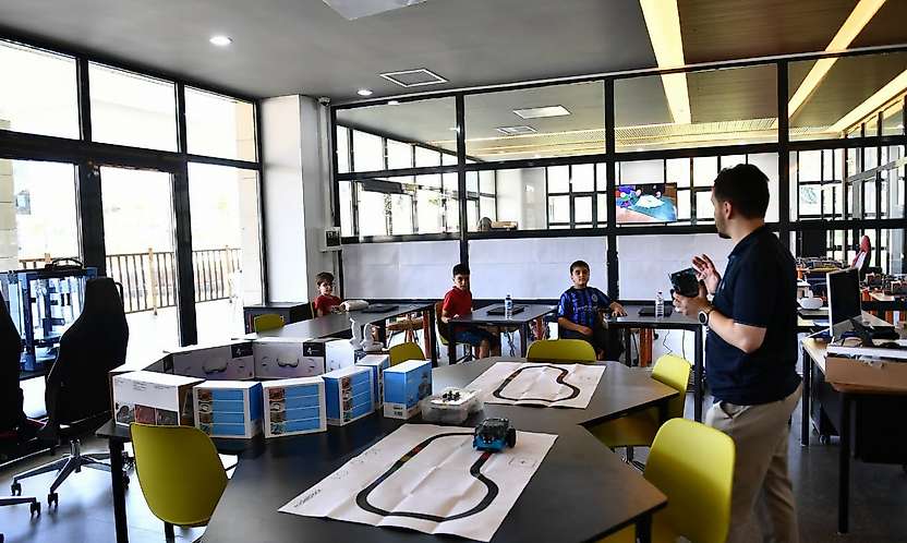 Yeşilyurt Bilim Merkezi 1.500 Öğrenciyi Bilim ve Teknolojiyle Buluşturdu