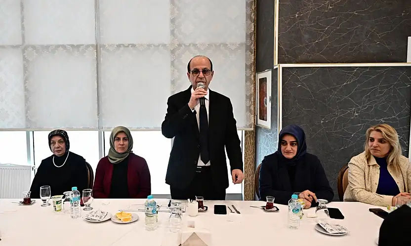 Yeşilyurt'ta Kadın ve Aile Hizmetleri Tanıtıldı