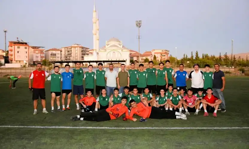 Yeşilyurtspor U14'ten Deplasmanda Farklı Galibiyet