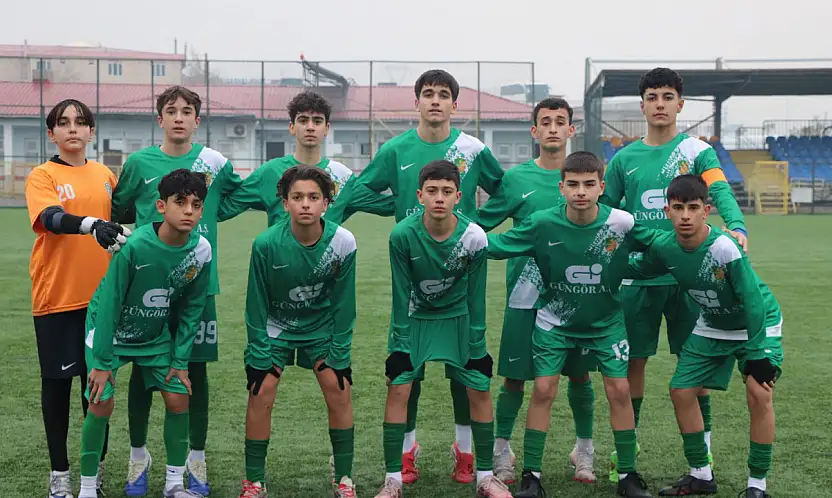 Yeşilyurtspor U14'ten Deplasmanda Gol Şov: İstiklalspor'u 5-2 Mağlup Etti