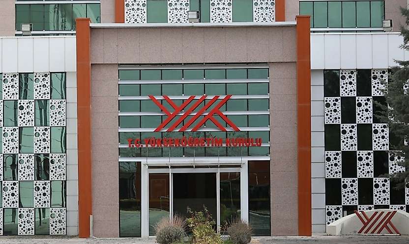 YÖK'ten Öğrenci Affı Düzenlemesi! Yatay Geçişte Taban Puan Şartı Belli Oldu