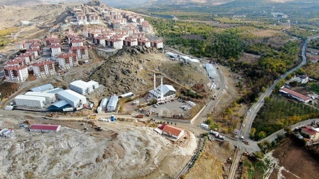 1.500 konutun bağlantı yolları ile ilgili çalışmalar devam ediliyor