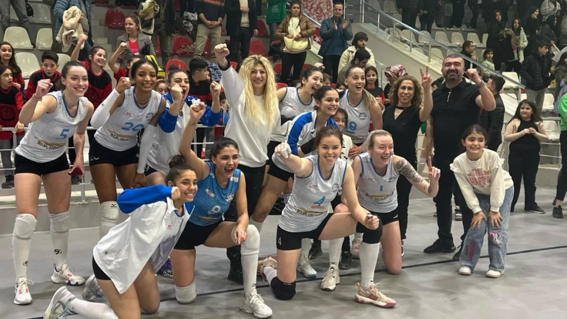 1.Lig Bayanlar Voleybol Takımı  Malatya Nicer Hotel 3  Payman Spor 1