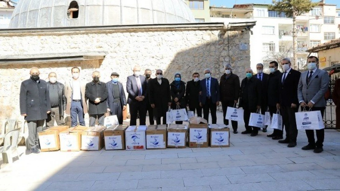 10 Bin Çocuğa Yardım Eli Uzatıldı