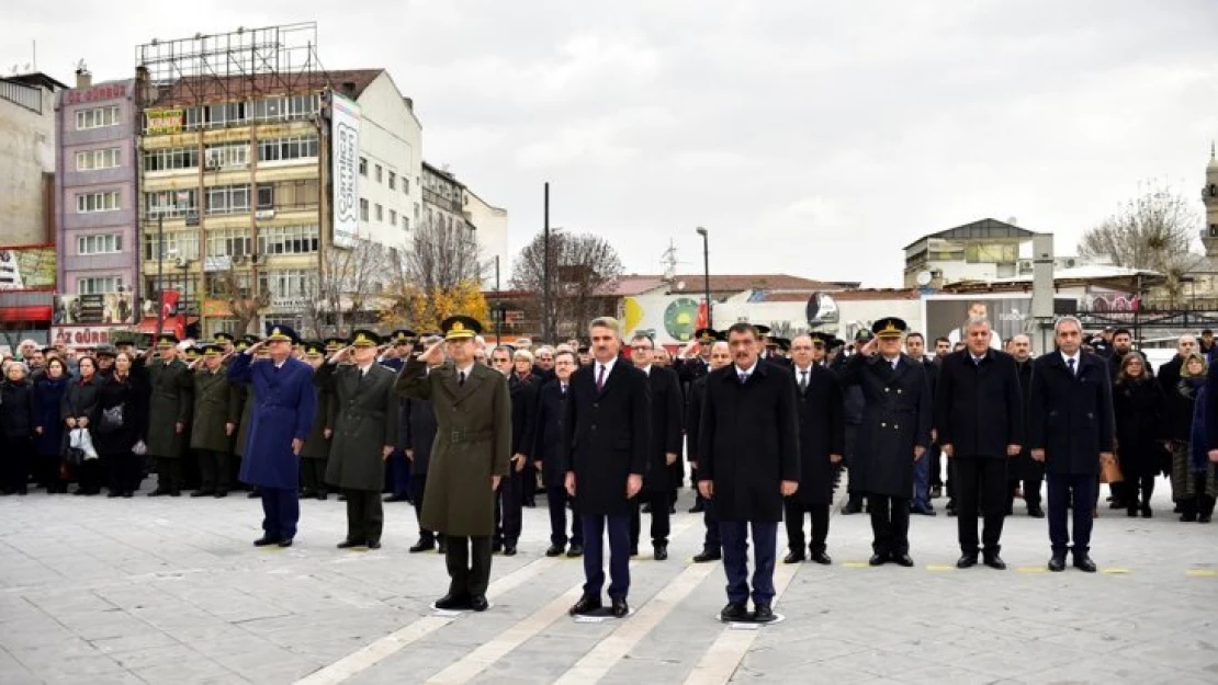 2. Cumhurbaşkanı İnönü Vefatının 46. Yılında Malatya'da Düzenlenen Resmi Törenle Anıldı