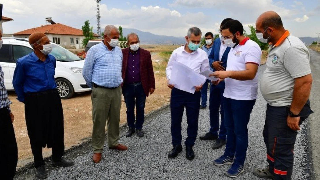 2 km'lik bağlantı yola sathi kaplama