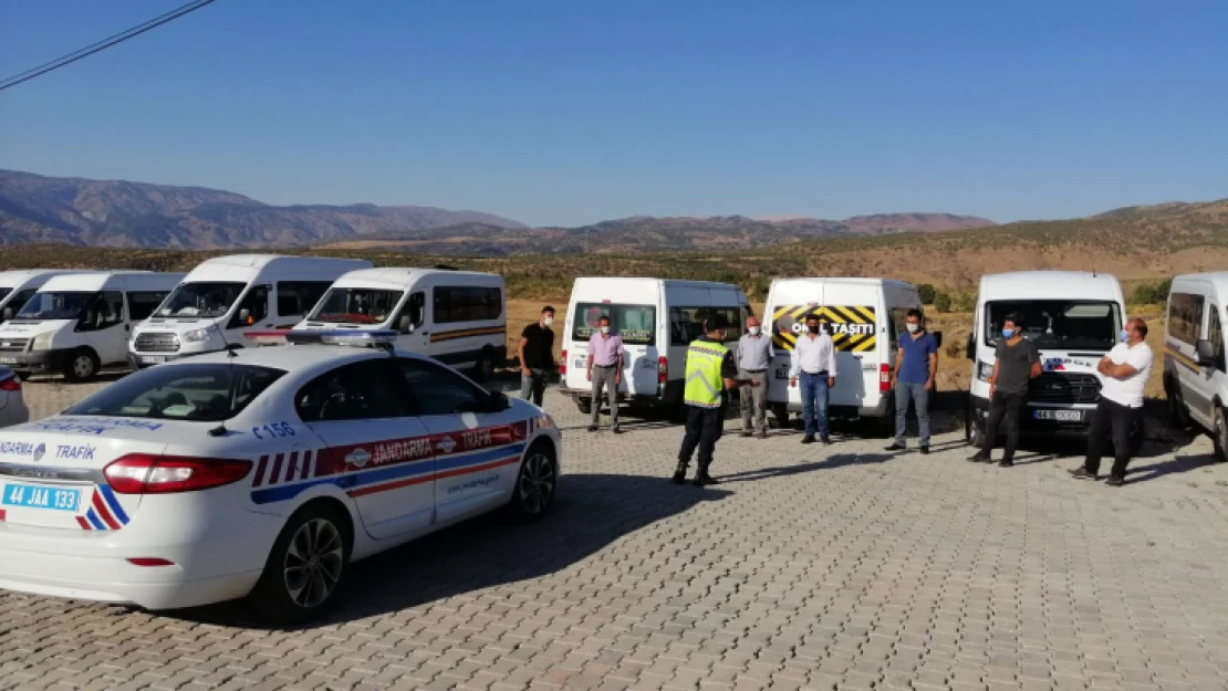 2021-2022 Eğitim Öğretim Yılı Açılış Günü, Okullarda Trafik Tedbirleri ve Okul Servis Araçlarının Kontrolü