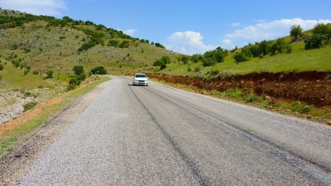 25 Kilometrelik Grup Yolu Asfaltlandı