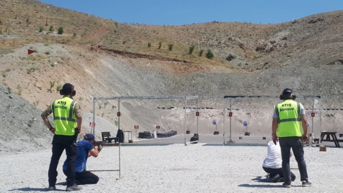 631 özel güvenlik görevlisine uygulamalı eğitim verildi.