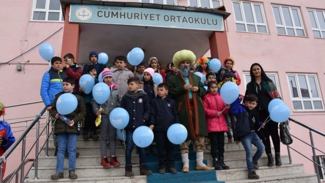 Acıya Kardeş Olmak İçin Elazığ'a Gittiler